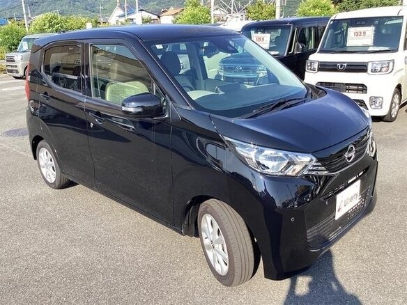 2025 Nissan Dayz II Рестайлинг, чёрный - вид 3