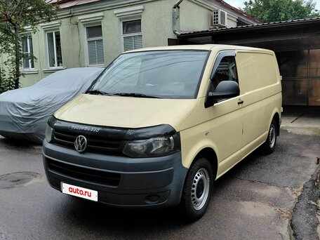 2010 Volkswagen Transporter, бежевый, 1560000 рублей, вид 3