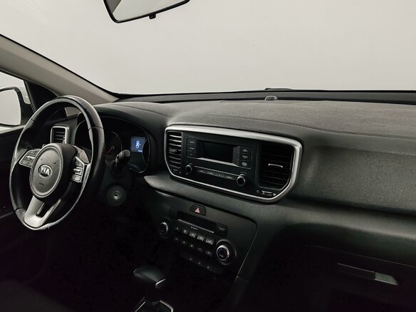 2018 Kia Sportage IV Рестайлинг, белый, 1899000 рублей - вид 17