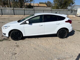 2018 Ford Focus III Рестайлинг, белый, 1050000 рублей, вид 3