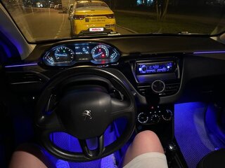 2014 Peugeot 2008 I, серебристый, 800000 рублей, вид 2