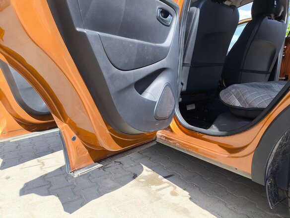 2019 Renault Captur I Рестайлинг, коричневый, 1650000 рублей - вид 18