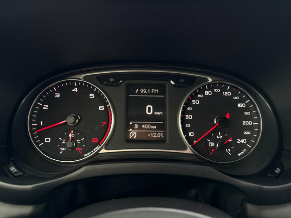 2012 Audi A1 I (8X), белый, 1050000 рублей - вид 19