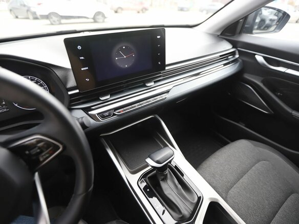 2024 Geely Emgrand II, серый, 1600000 рублей - вид 15