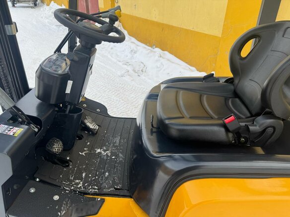 2024 Komatsu FD15, золотистый, 880000 рублей - вид 12