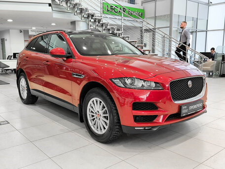 2016 Jaguar F-Pace I, красный, 2150000 рублей, вид 3