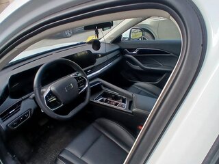 2024 Bestune B70 I Рестайлинг, белый, 2450000 рублей, вид 5