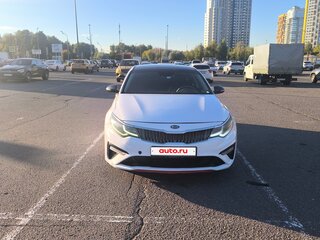 2019 Kia Optima IV Рестайлинг, белый, 1100000 рублей, вид 1