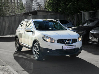 2011 Nissan Qashqai I Рестайлинг, белый, 850000 рублей, вид 3