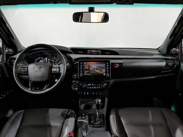 2020 Toyota Hilux VIII Рестайлинг 2, красный - вид 13