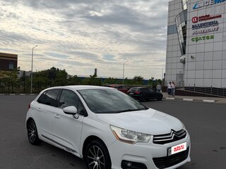 2011 Citroen C4 II, белый, 350000 рублей, вид 3