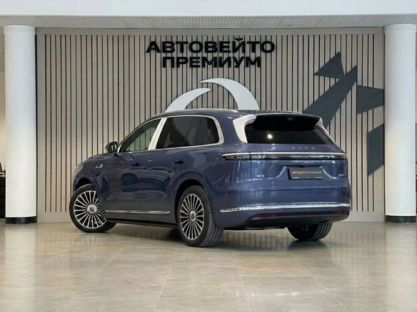 2026 Aito M7 53.4 kWh II, белый, 8700000 рублей - вид 22