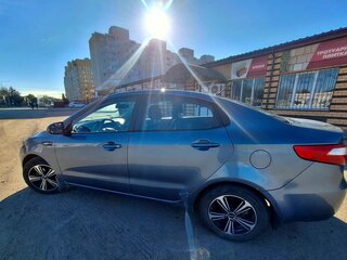 2012 Kia Rio 5-speed III, голубой, 730000 рублей, вид 3