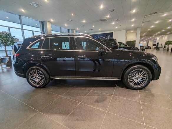 2025 Mercedes-Benz GLC 300 L II (X254), чёрный, 8890000 рублей - вид 3