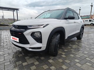 2021 Chevrolet TrailBlazer III, белый, 2200000 рублей, вид 1