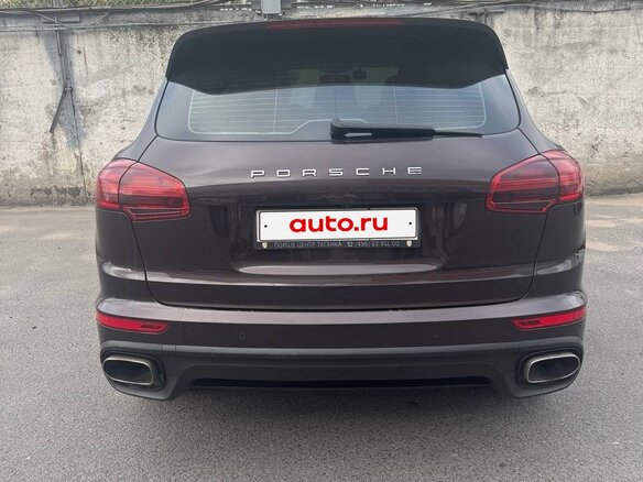 2014 Porsche Cayenne Diesel II Рестайлинг (958), коричневый, 4000000 рублей - вид 2