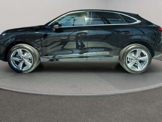 2026 Audi Q3 Sportback e-hybrid III (FJ), чёрный, 6650000 рублей, вид 2