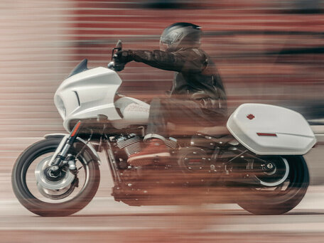 2026 Harley-Davidson Low Rider ST, белый, 3390000 рублей, вид 5