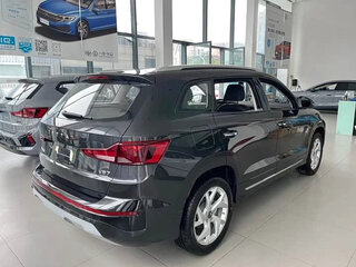2026 Jetta VS7 I Рестайлинг 2, серый, 2050700 рублей, вид 3