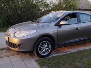 2011 Renault Fluence I, бежевый, 827000 рублей, вид 4