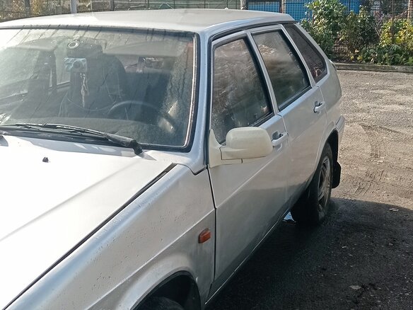 2008 Lada (ВАЗ) 2114, серебристый, 160000 рублей