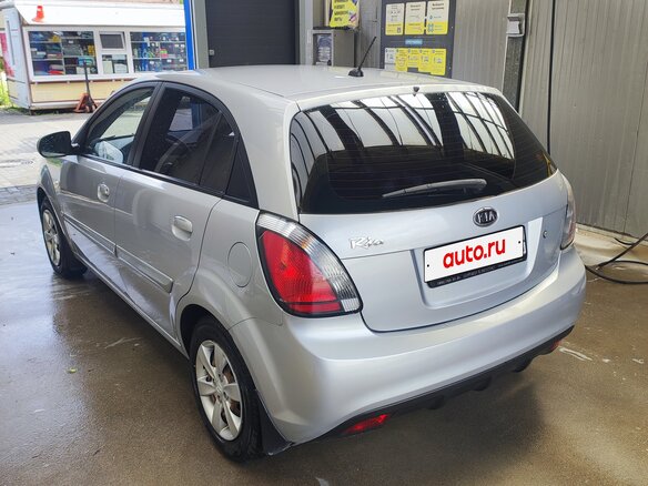 2011 Kia Rio II Рестайлинг, серый, 770000 рублей - вид 2
