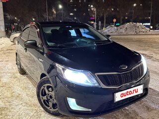 2014 Kia Rio III, чёрный, 750000 рублей, вид 4