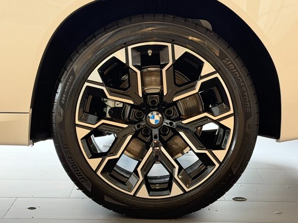 2026 BMW X3 Long 30L xDrive IV (G45/G48), белый, 7490000 рублей - вид 12