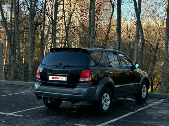 2004 Kia Sorento 4-speed I, чёрный, 495000 рублей - вид 2