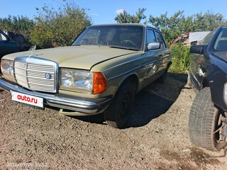 1984 Mercedes-Benz W123 200, зелёный, 550000 рублей, вид 4