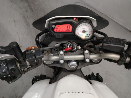 2013 Yamaha FZ8, белый, 440000 рублей, вид 5