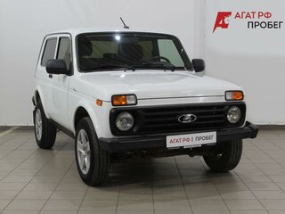 2020 Lada (ВАЗ) 2121 (4x4) I Рестайлинг (2020), белый, 600000 рублей, вид 3