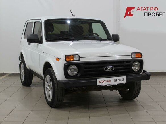 2020 Lada (ВАЗ) 2121 (4x4) I Рестайлинг (2020), белый, 600000 рублей - вид 2