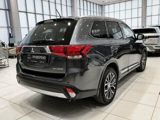 2016 Mitsubishi Outlander III Рестайлинг 2, серый, 1630000 рублей, вид 5