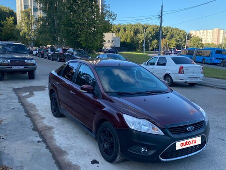 2008 Ford Focus II Рестайлинг, пурпурный, 255000 рублей, вид 1