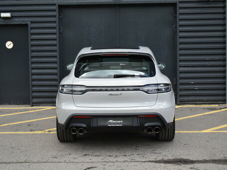 2026 Porsche Macan I Рестайлинг 2, серый, 14390000 рублей, вид 4