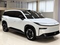2026 Toyota bZ3X 58.3 kWh, белый, 2750002 рублей - вид 2