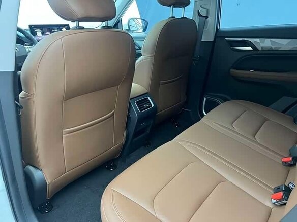 2021 Geely Vision X6 Pro, белый - вид 13