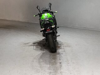 2020 Kawasaki Ninja 650, зелёный, 727000 рублей, вид 5