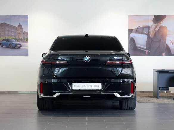 2023 BMW 7 серии 740d xDrive VII (G70), чёрный, 11223000 рублей - вид 6