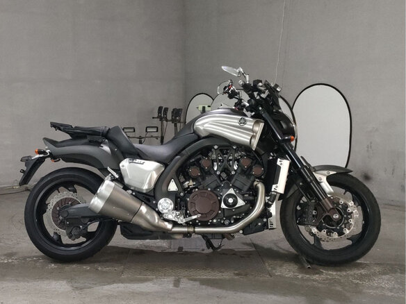 2013 Yamaha VMAX 1700, серебристый, 1180000 рублей - вид 2