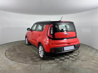 2018 Kia Soul II Рестайлинг, красный, 1640000 рублей, вид 3