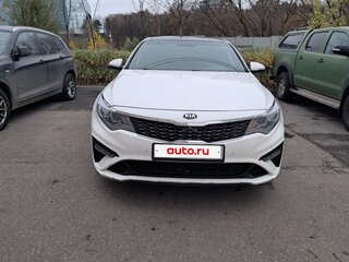 2018 Kia Optima IV Рестайлинг, белый, 1700000 рублей, вид 2