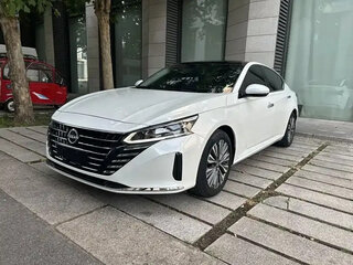 2022 Nissan Altima VI (L34) Рестайлинг, белый, 2150000 рублей, вид 1