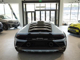 2024 Lamborghini Huracán Sterrato I Рестайлинг, голубой, 28500000 рублей, вид 5