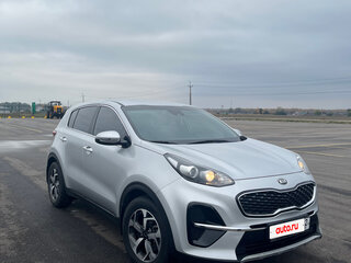 2020 Kia Sportage IV Рестайлинг, серый, 2620000 рублей, вид 3