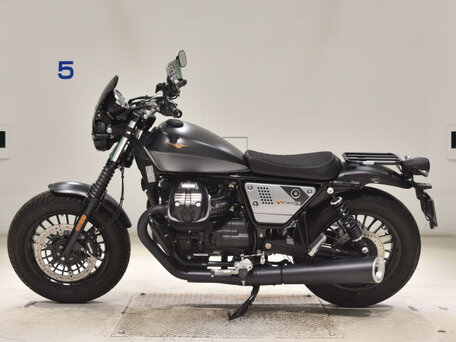 2023 Moto Guzzi V 9, чёрный, 810000 рублей, вид 3