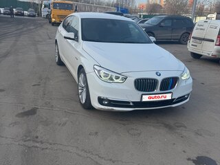 2013 BMW 5 серии Gran Turismo 530d xDrive VI (F10/F11/F07) Рестайлинг, белый, 2140000 рублей, вид 3