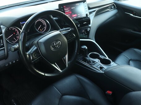 2022 Toyota Camry VIII (XV70) Рестайлинг, серый, 2550000 рублей, вид 5