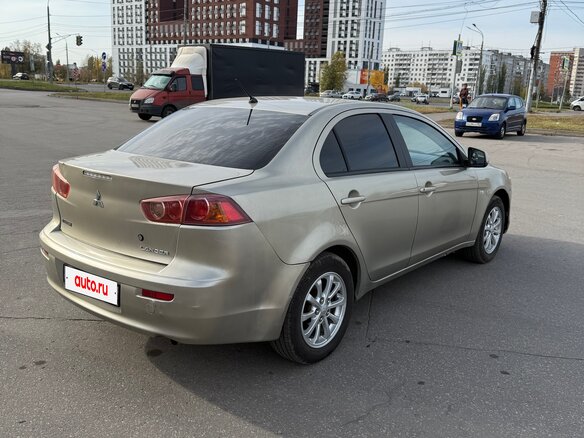 2009 Mitsubishi Lancer X, бежевый, 395000 рублей - вид 3